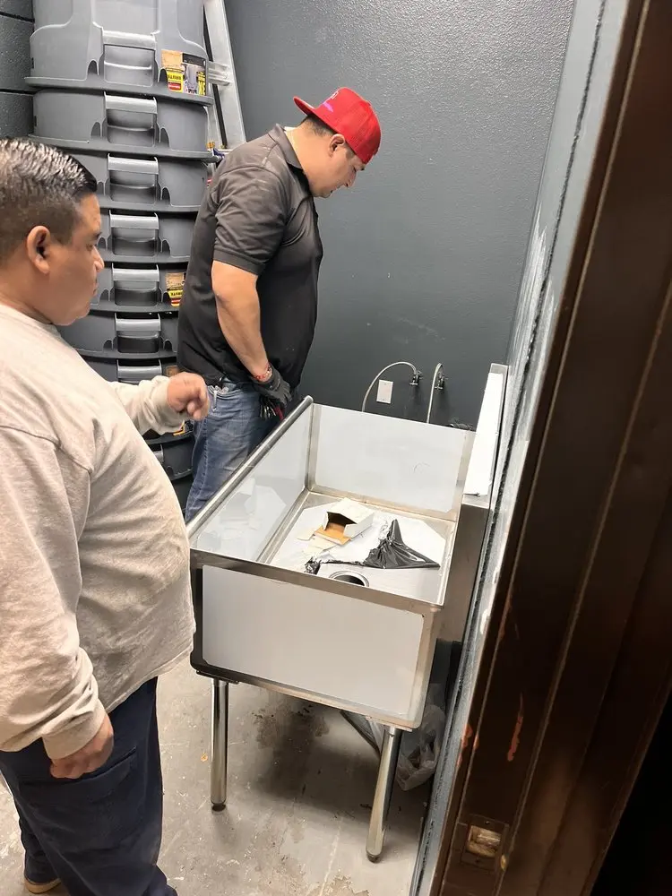Commercial plumbing and sink installation in Lahiere